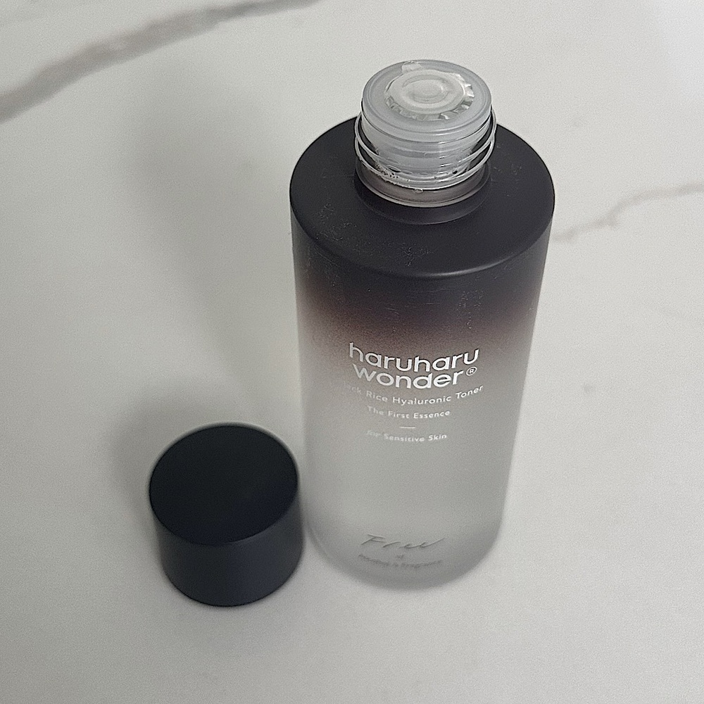 🔥2/$40🔥 BNIB Haruharu Wonder Black Rice Cleanser Gel & Toner Korean Skincare Set - Picture 9 of 9